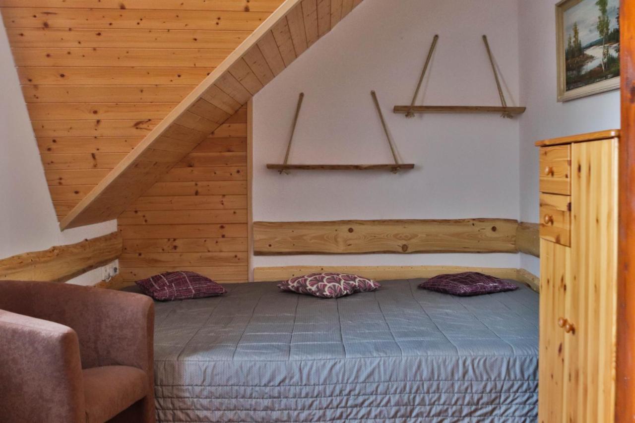 Ubytovani Pod Haniperkem Hotell Vodňany Exteriör bild