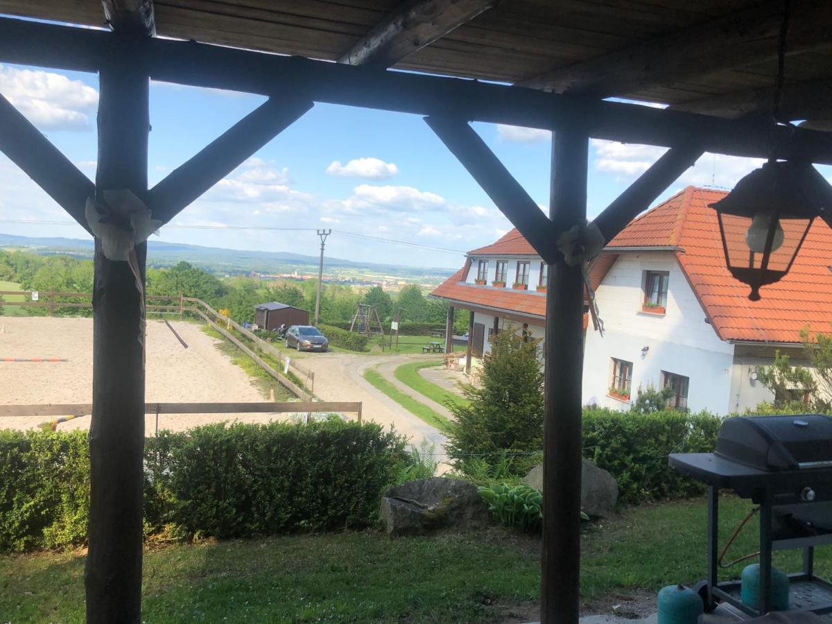 Ubytovani Pod Haniperkem Hotell Vodňany Exteriör bild